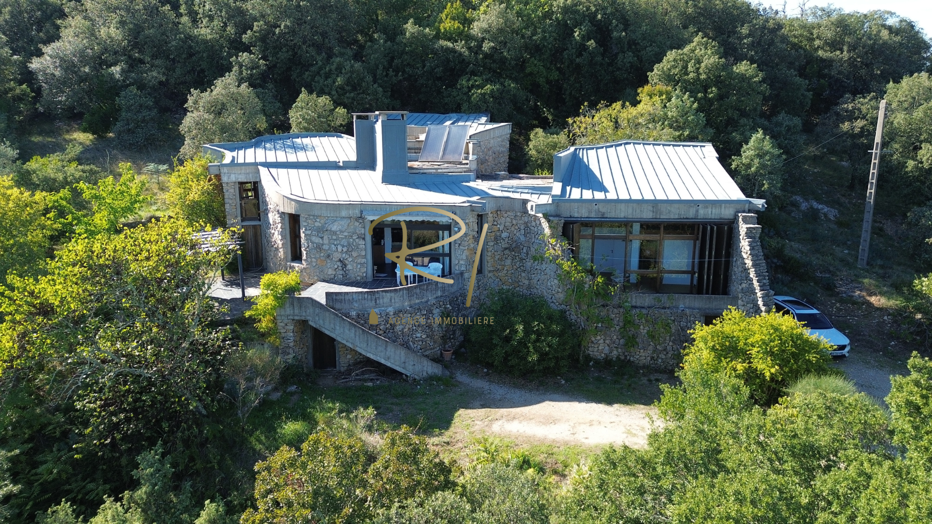 Maison d'architecte avec vue panoramique sur les Gorges de l